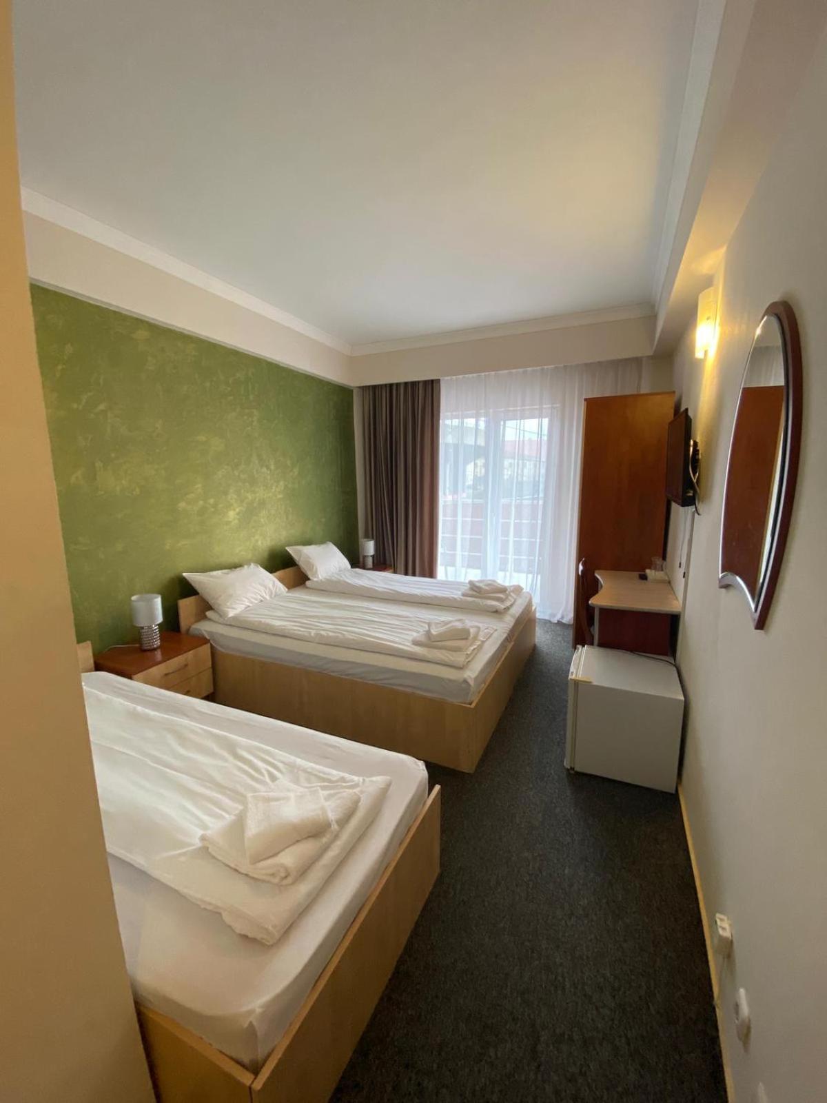 Hotel Stadion Oradea Exterior foto